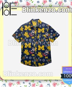 Michigan Wolverines Mistletoe Short Sleeve Shirts a