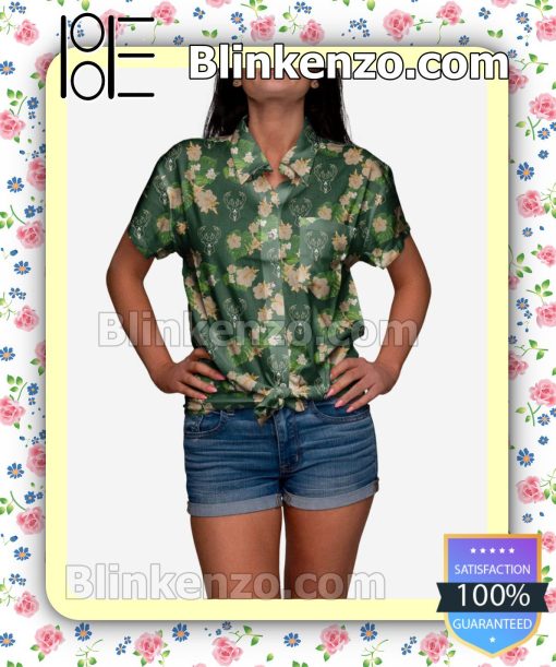 Milwaukee Bucks Womens Floral Short Sleeve Shirts a