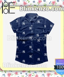 New York Yankees Logo Blast Womens Short Sleeve Shirts a