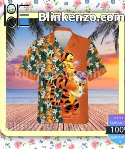 Tigger Winnie The Pooh Disney Cartoon Graphics Floral Pattern Orange Summer Hawaiian Shirt, Mens Shorts